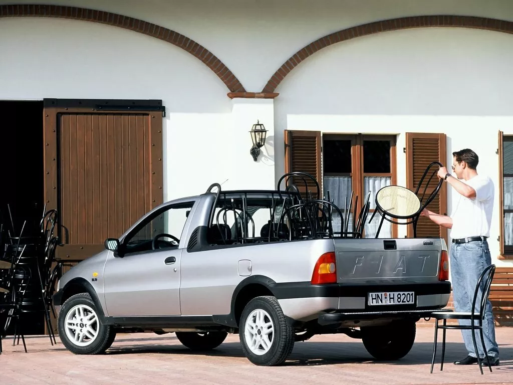 Фото с разворота сзади Fiat Strada   1996 -  2024 
                                            