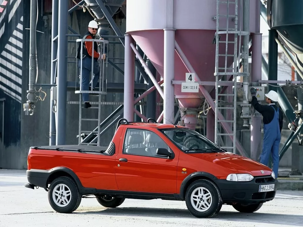 Фото экстерьера Fiat Strada   1996 -  2024 
                                            