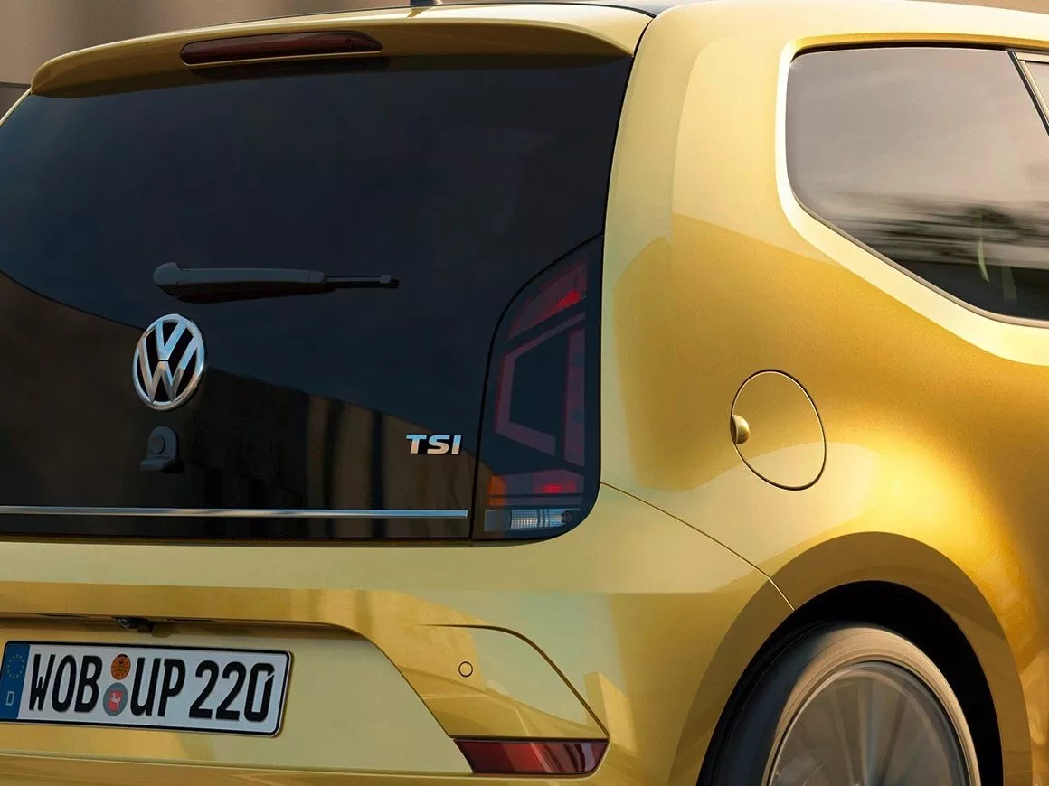 Фото задних фонорей Volkswagen up!  I Рестайлинг 2016 -  2024 
                                            