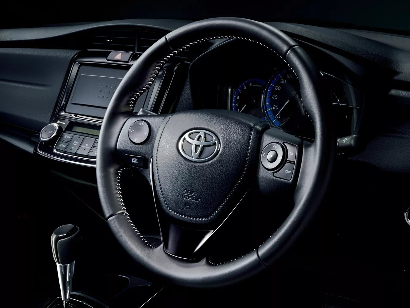 Фото рулевого колеса Toyota Corolla Axio XI (E160, E170) Рестайлинг 2015 -  2024 
                                            
