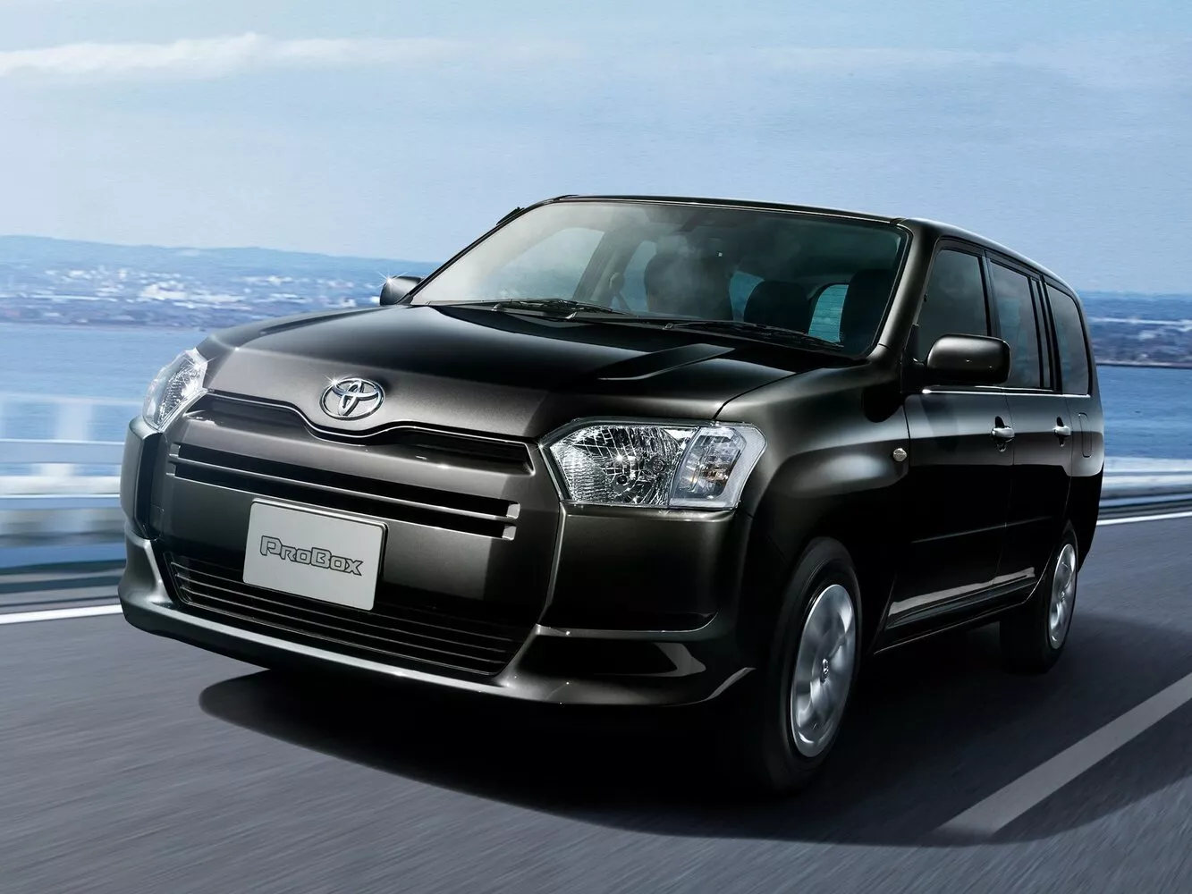 Фото спереди Toyota Probox  I Рестайлинг 2014 -  2024 
                                            