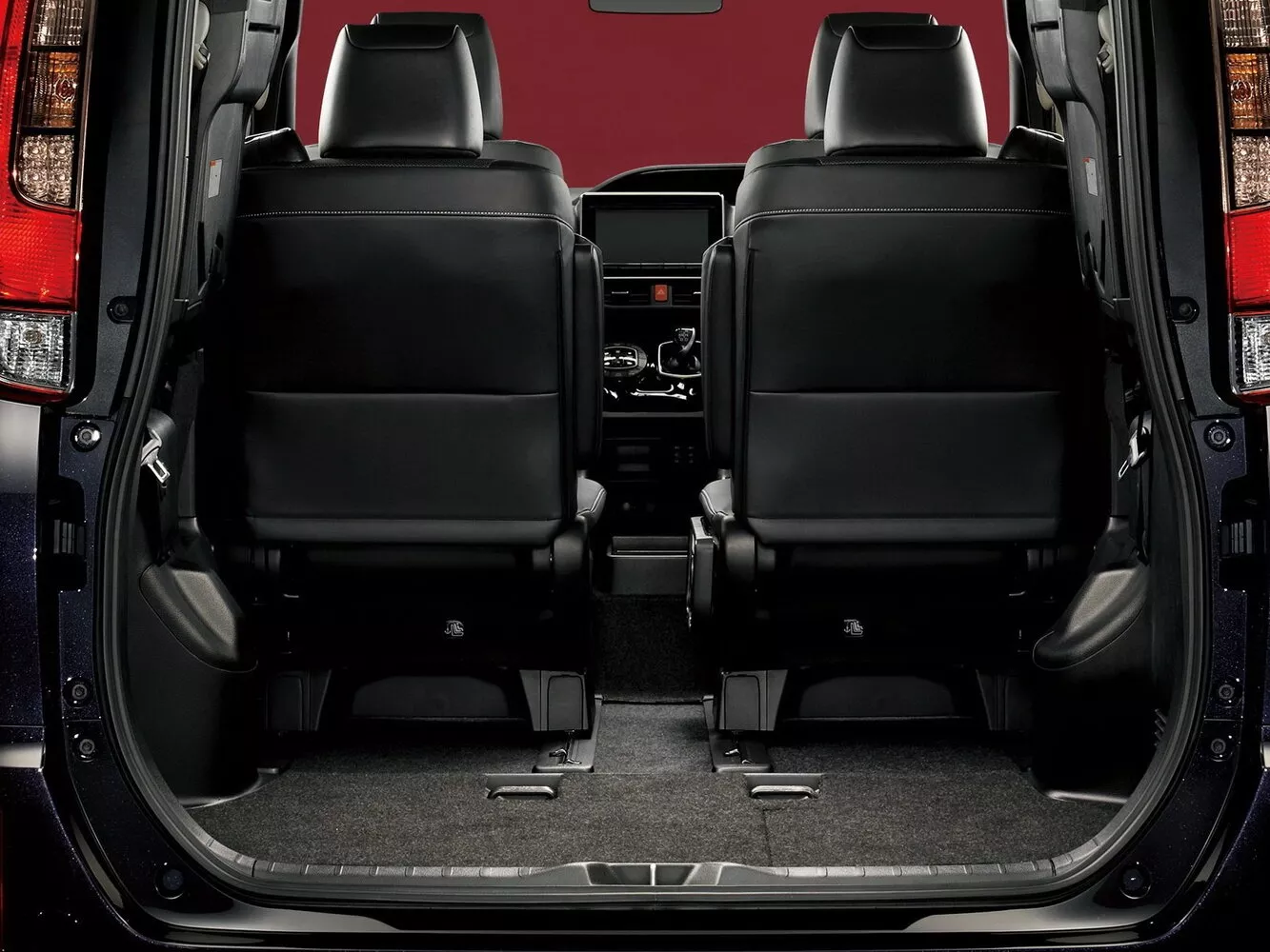 Фото багажника Toyota Esquire  I 2014 -  2024 
                                            