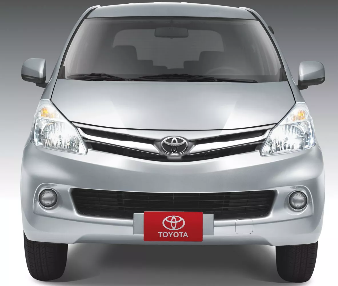 Фото спереди Toyota Avanza  II 2011 -  2024 
                                            