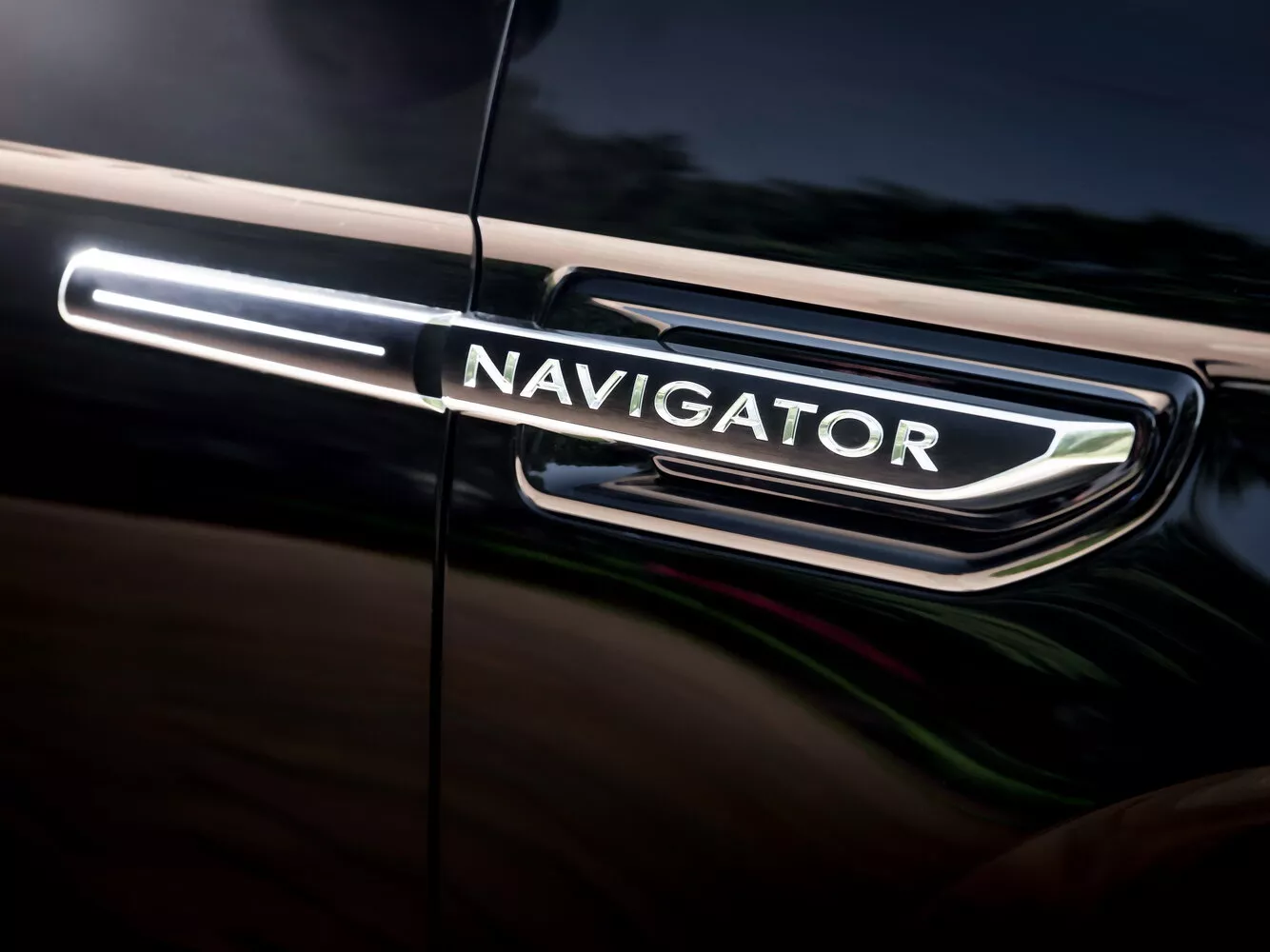 Фото интерьера Lincoln Navigator L IV 2017 -  2024 
                                            