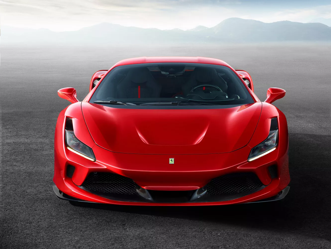 Фото спереди Ferrari F8 Tributo  2019 -  2024 
                                            