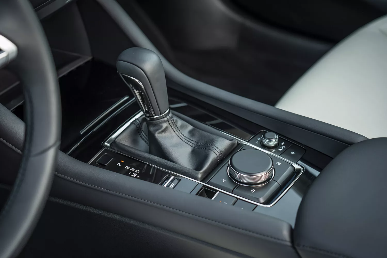 Фото коробки передач Mazda 3  IV (BP) 2019 -  2024 
                                            