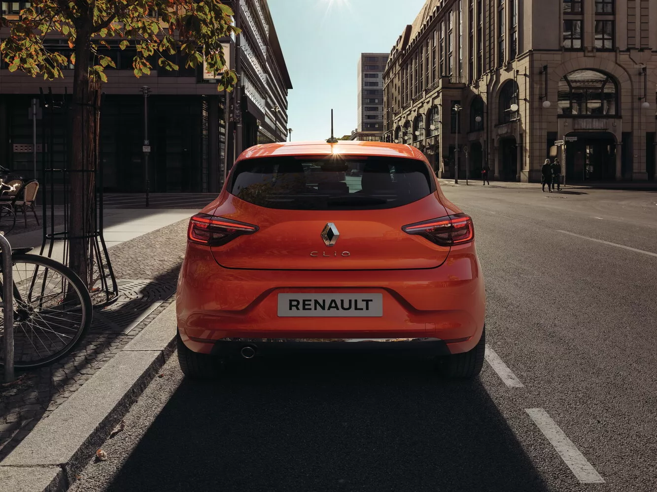 Фото сзади Renault Clio  V 2019 -  2024 
                                            