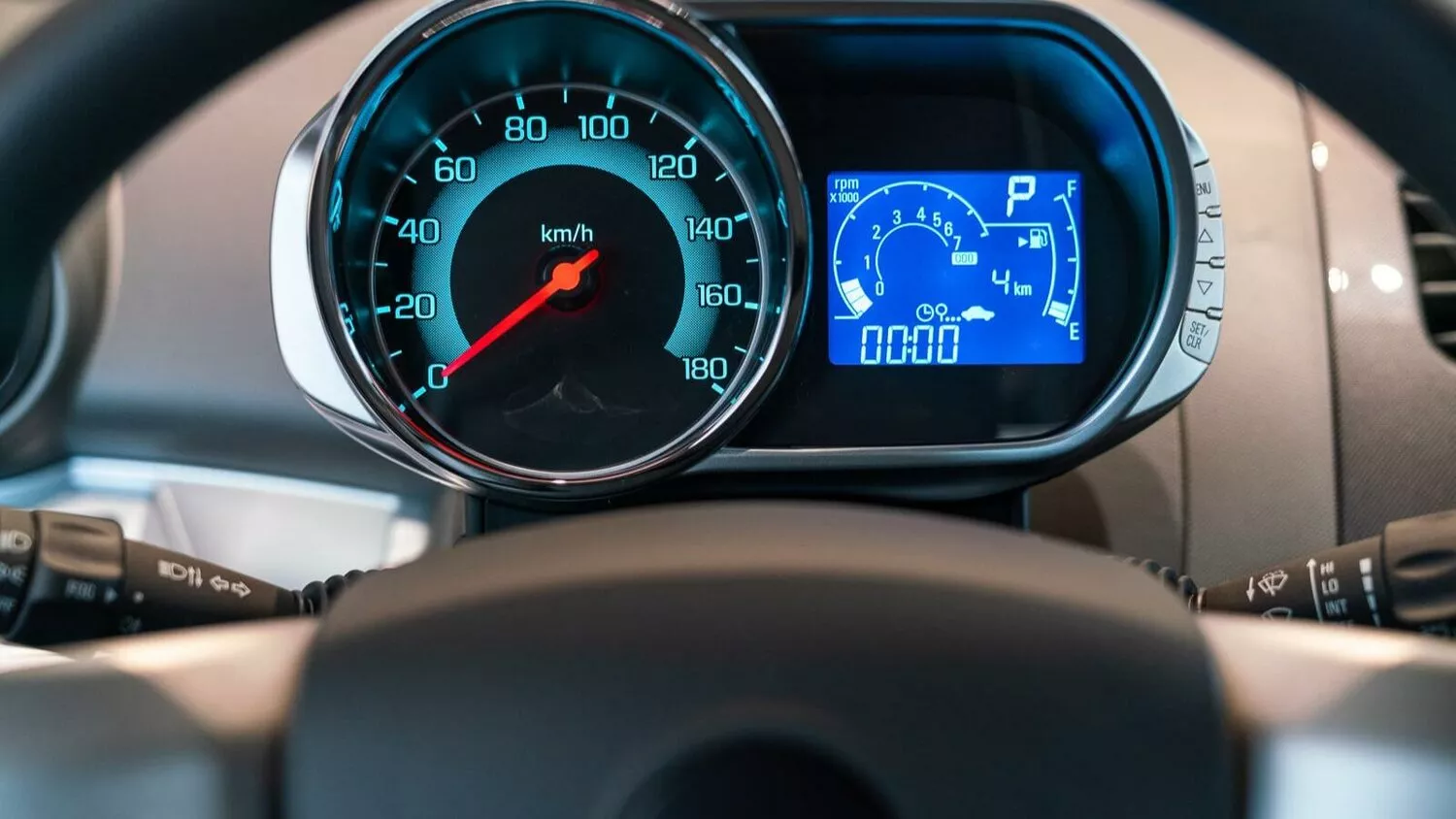 Фото приборной панели Chevrolet Spark  III (M300) Рестайлинг 2020 -  2024 
                                            