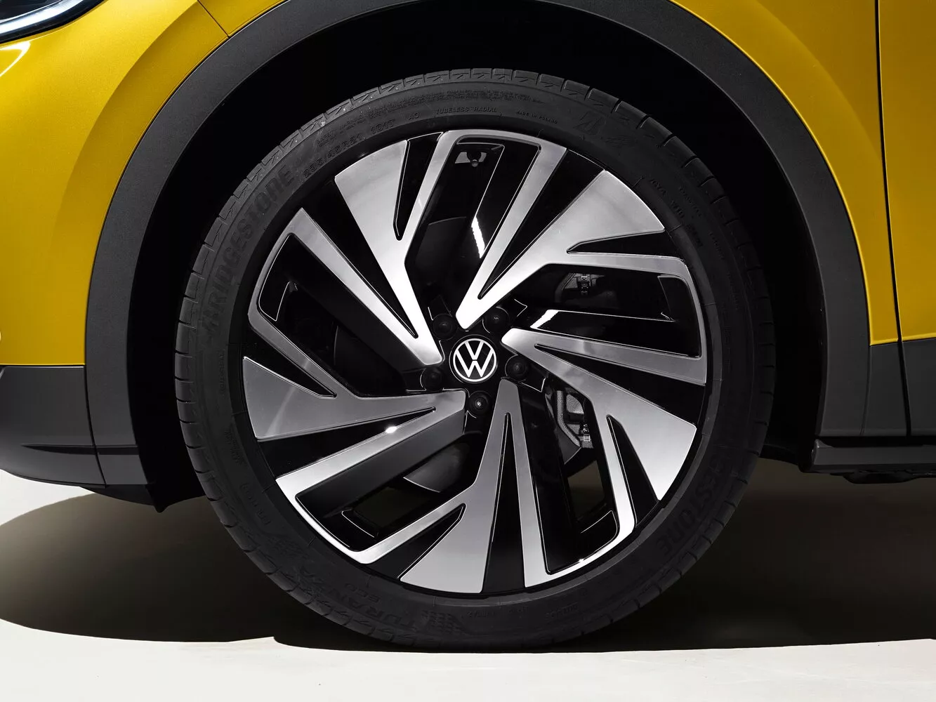 Фото дисков Volkswagen ID.4   2020 -  2024 
                                            
