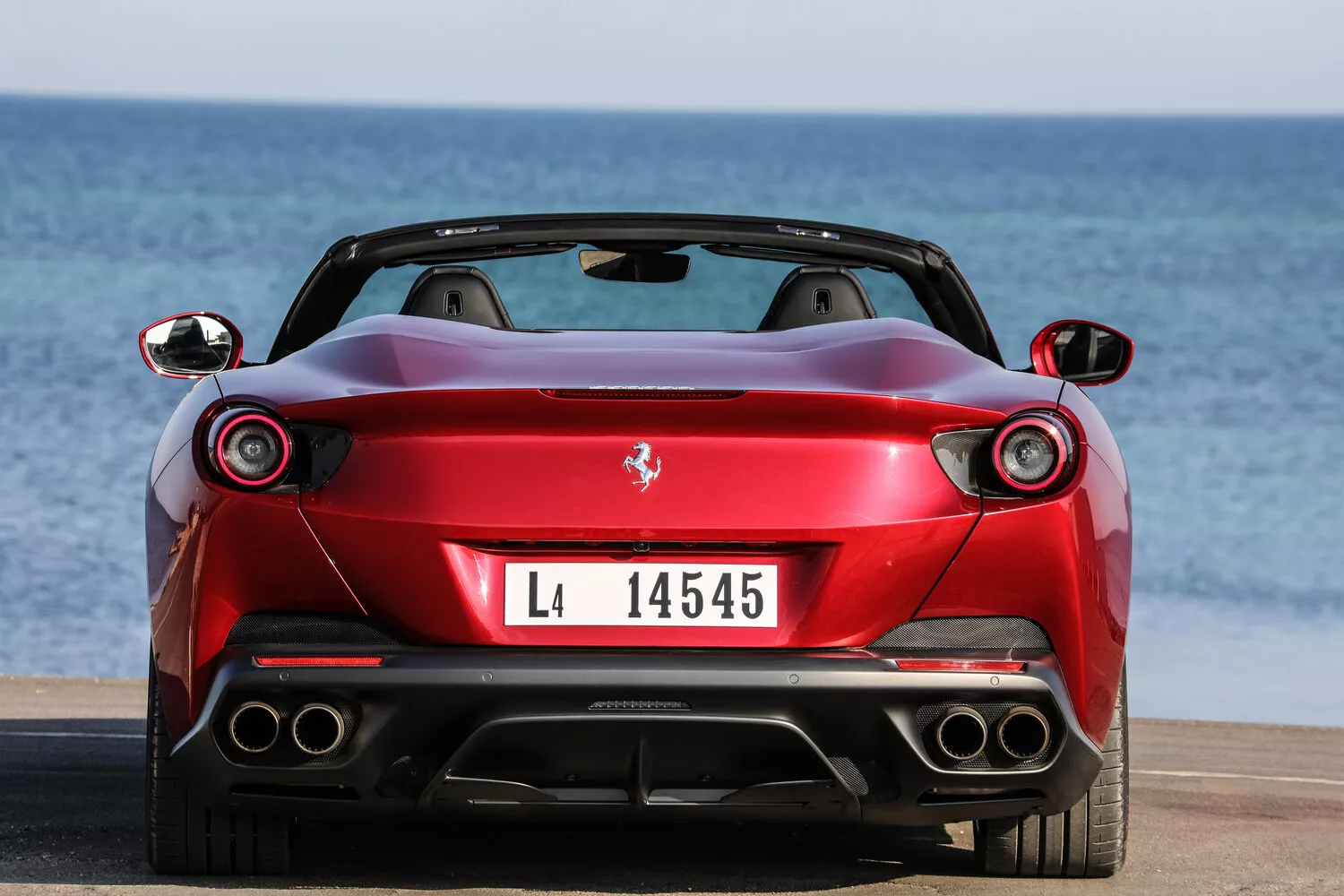 Фото сзади Ferrari Portofino  I Рестайлинг (M) 2020 -  2024 
                                            