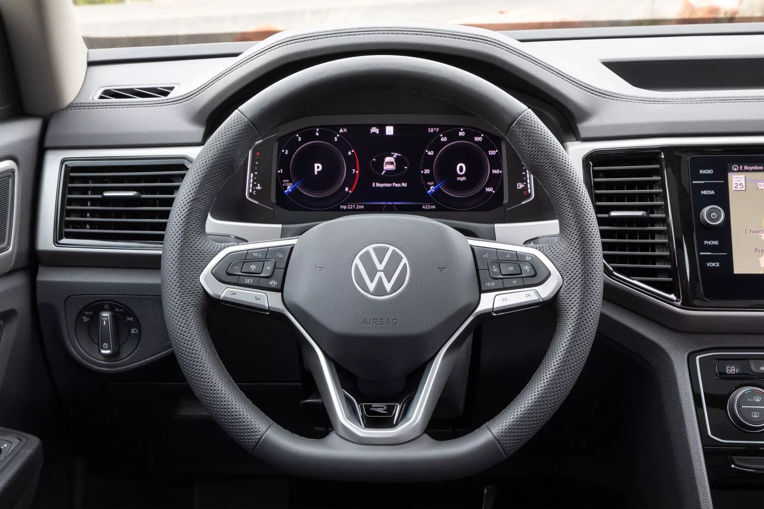 Фото рулевого колеса Volkswagen Atlas  I Рестайлинг 2020 -  2024 
                                            