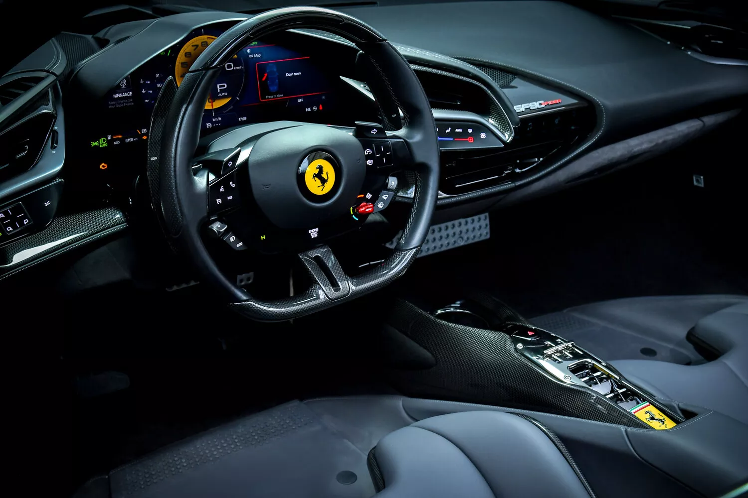 Фото рулевого колеса Ferrari SF90 Stradale  I 2019 -  2024 
                                            
