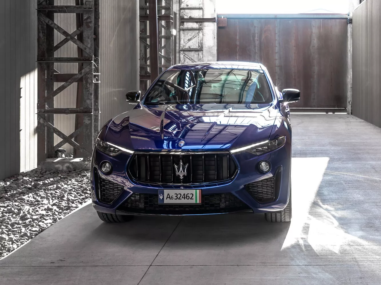 Фото спереди Maserati Levante  I Рестайлинг 2020 -  2024 
                                            