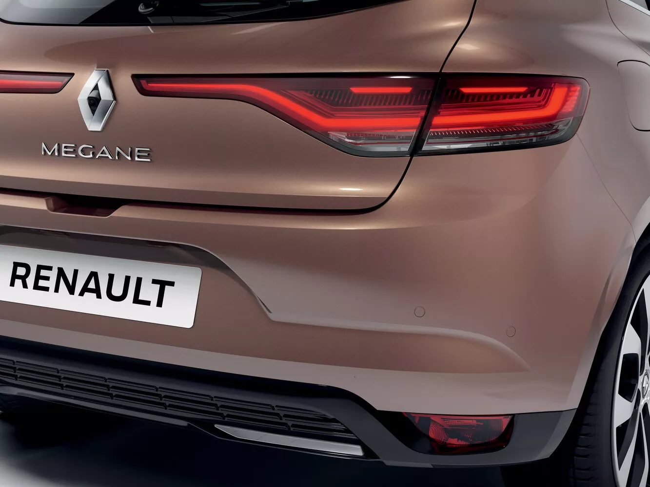 Фото задних фонорей Renault Megane  IV Рестайлинг 2020 -  2024 
                                            