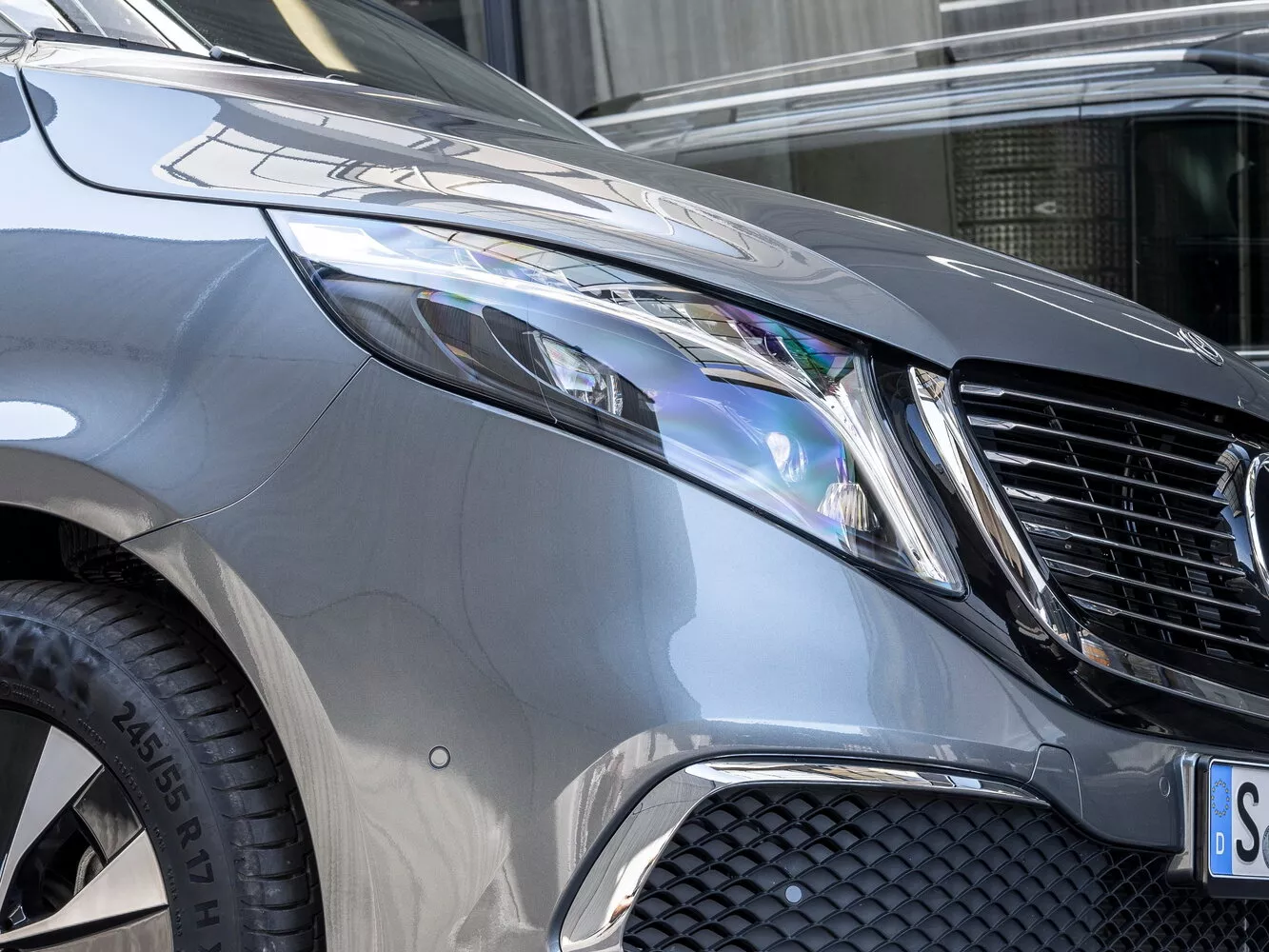 Фото передних фар Mercedes-Benz EQV Extra-long  2020 -  2024 
                                            