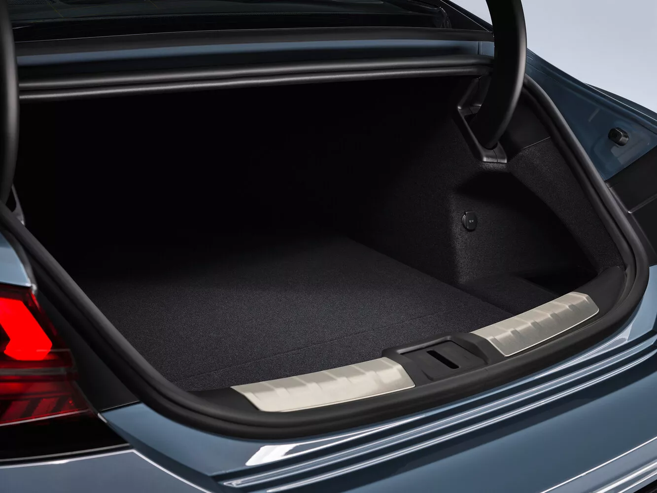 Фото багажника Audi e-tron GT   2020 -  2024 
                                            