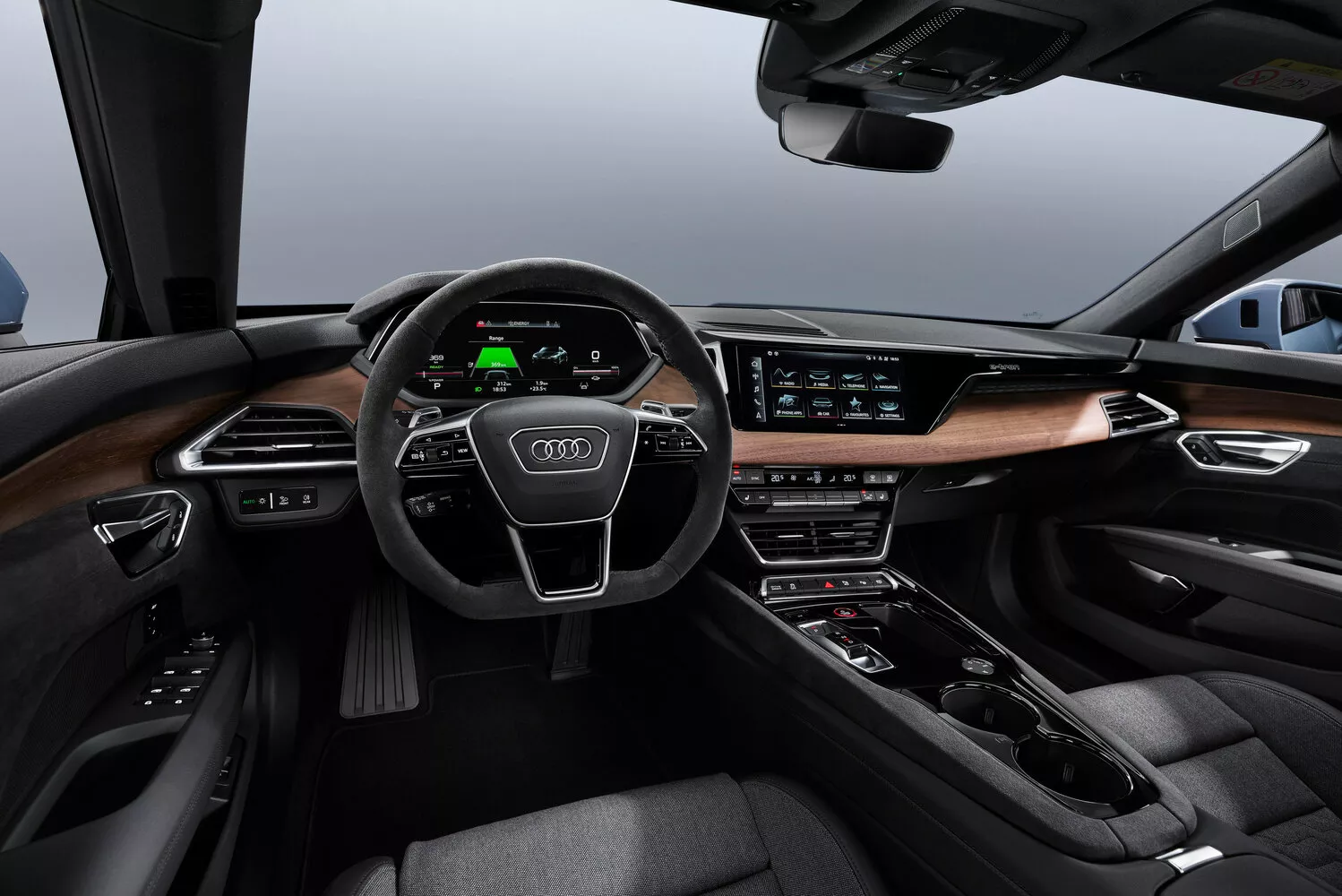 Фото торпеды Audi e-tron GT   2020 -  2024 
                                            