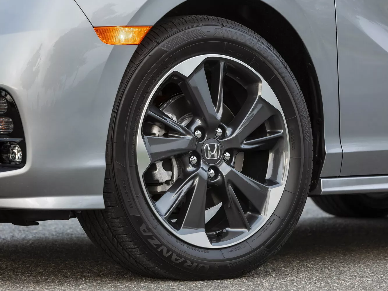 Фото дисков Honda Odyssey (North America)  V Рестайлинг 2020 -  2024 
                                            