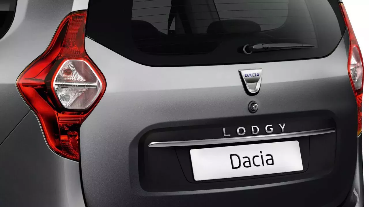 Фото задних фонорей Dacia Lodgy  I Рестайлинг 2017 -  2024 
                                            