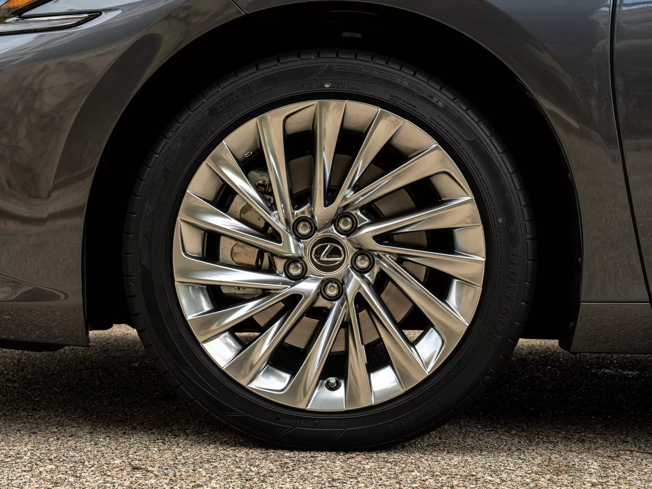 Фото дисков Lexus ES  VII Рестайлинг 2021 -  2024 
                                            