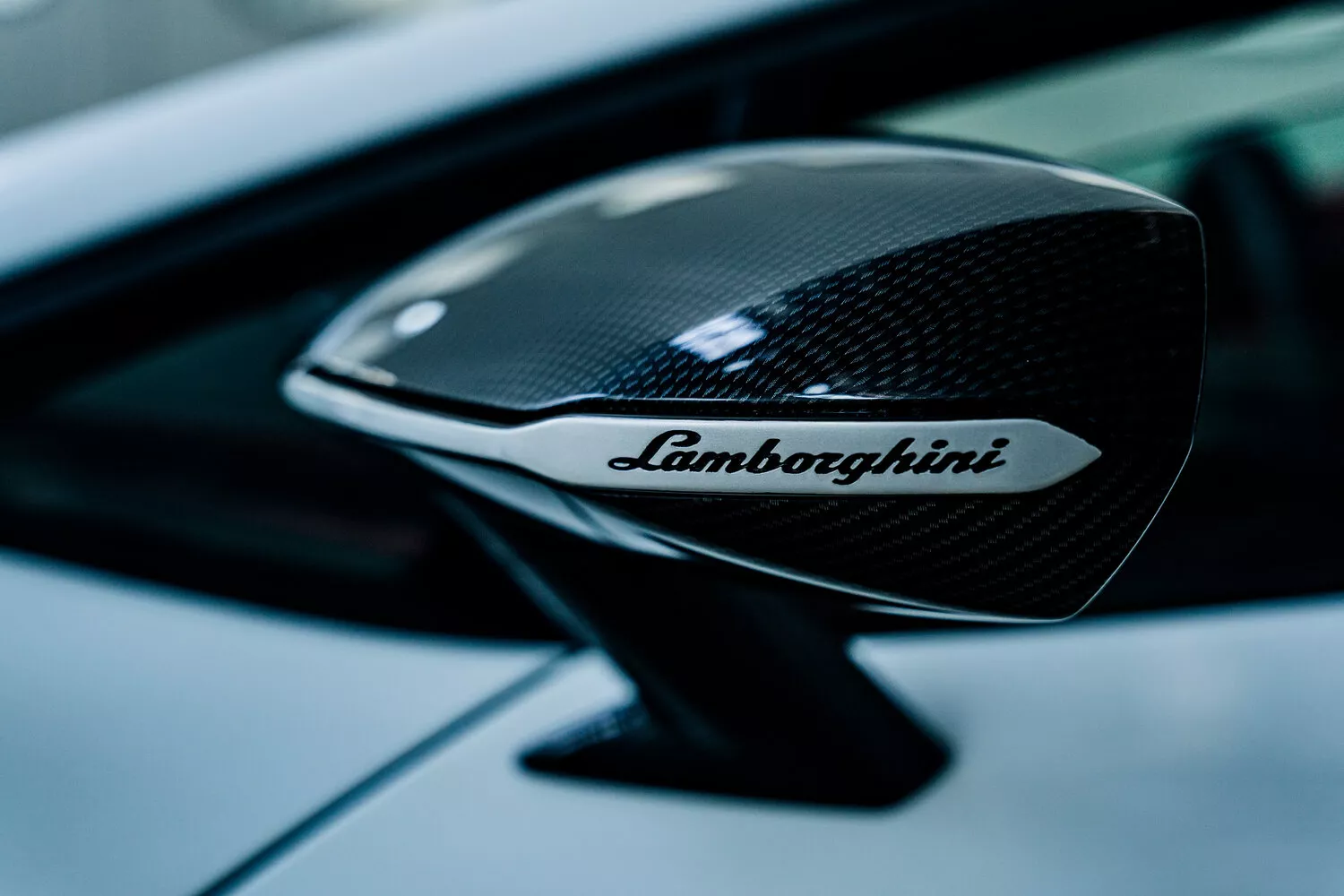 Фото зеркал Lamborghini Countach LPI 800-4   2021 -  2024 
                                            