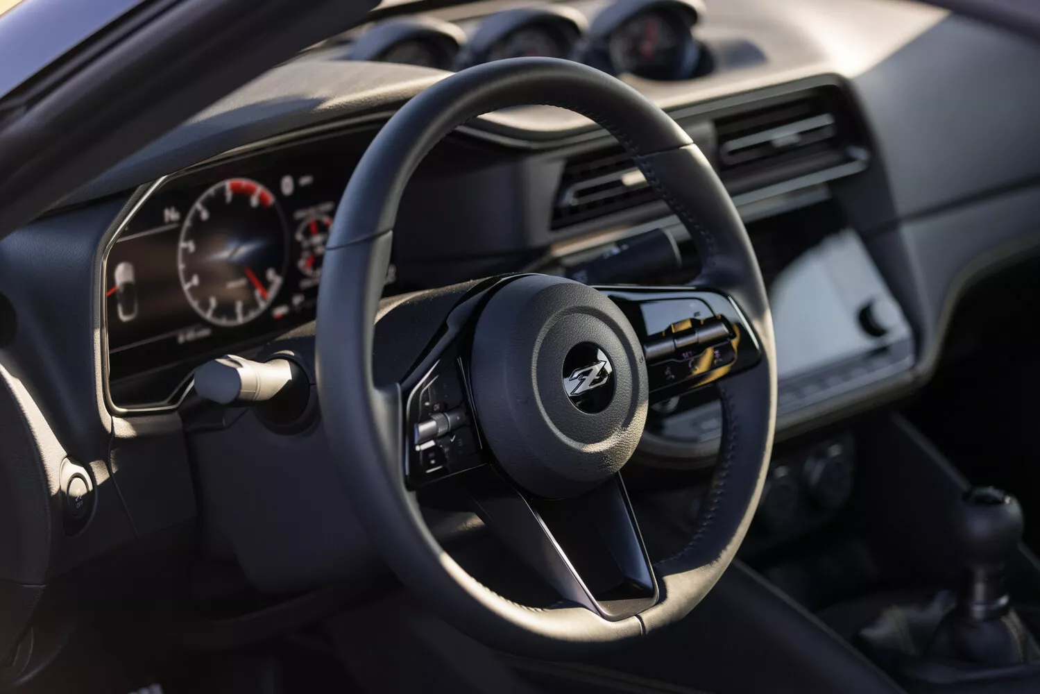 Фото рулевого колеса Nissan Z   2021 -  2024 
                                            