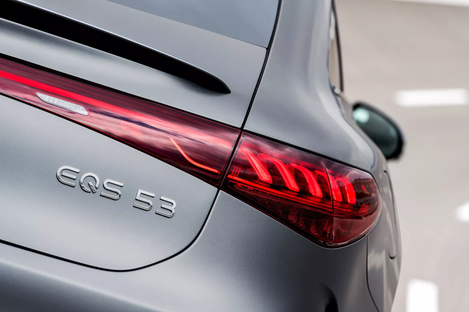 Фото задних фонорей Mercedes-Benz EQS AMG   2021 -  2024 
                                            