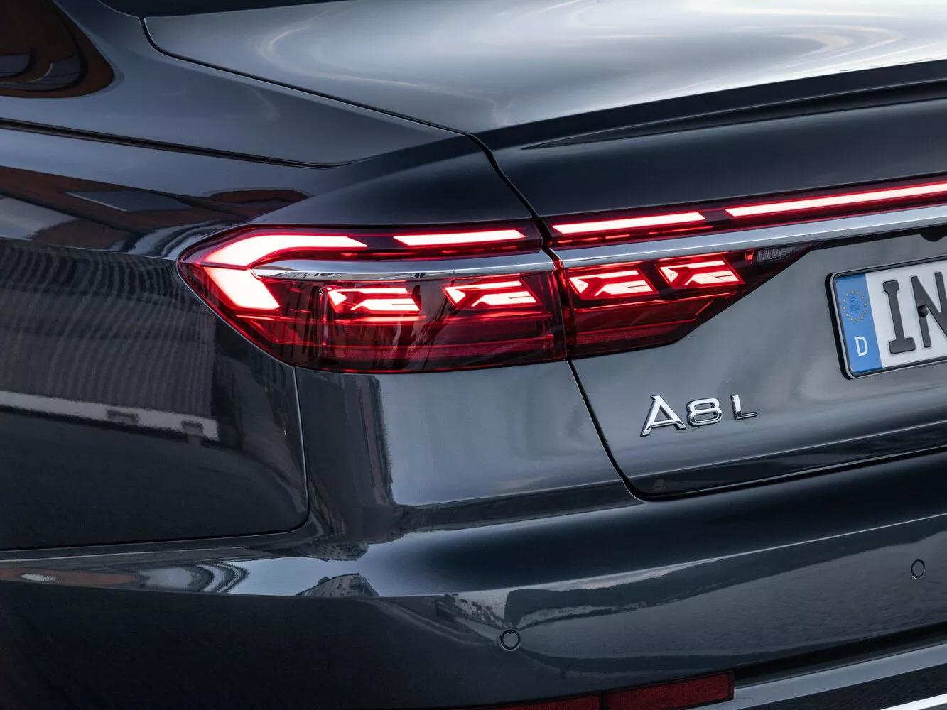 Фото задних фонорей Audi A8 Long IV (D5) Рестайлинг 2021 -  2024 
                                            
