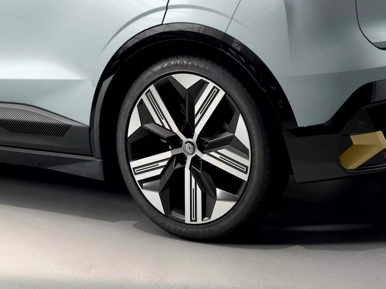 Фото дисков Renault Megane E-Tech   2021 -  2024 
                                            
