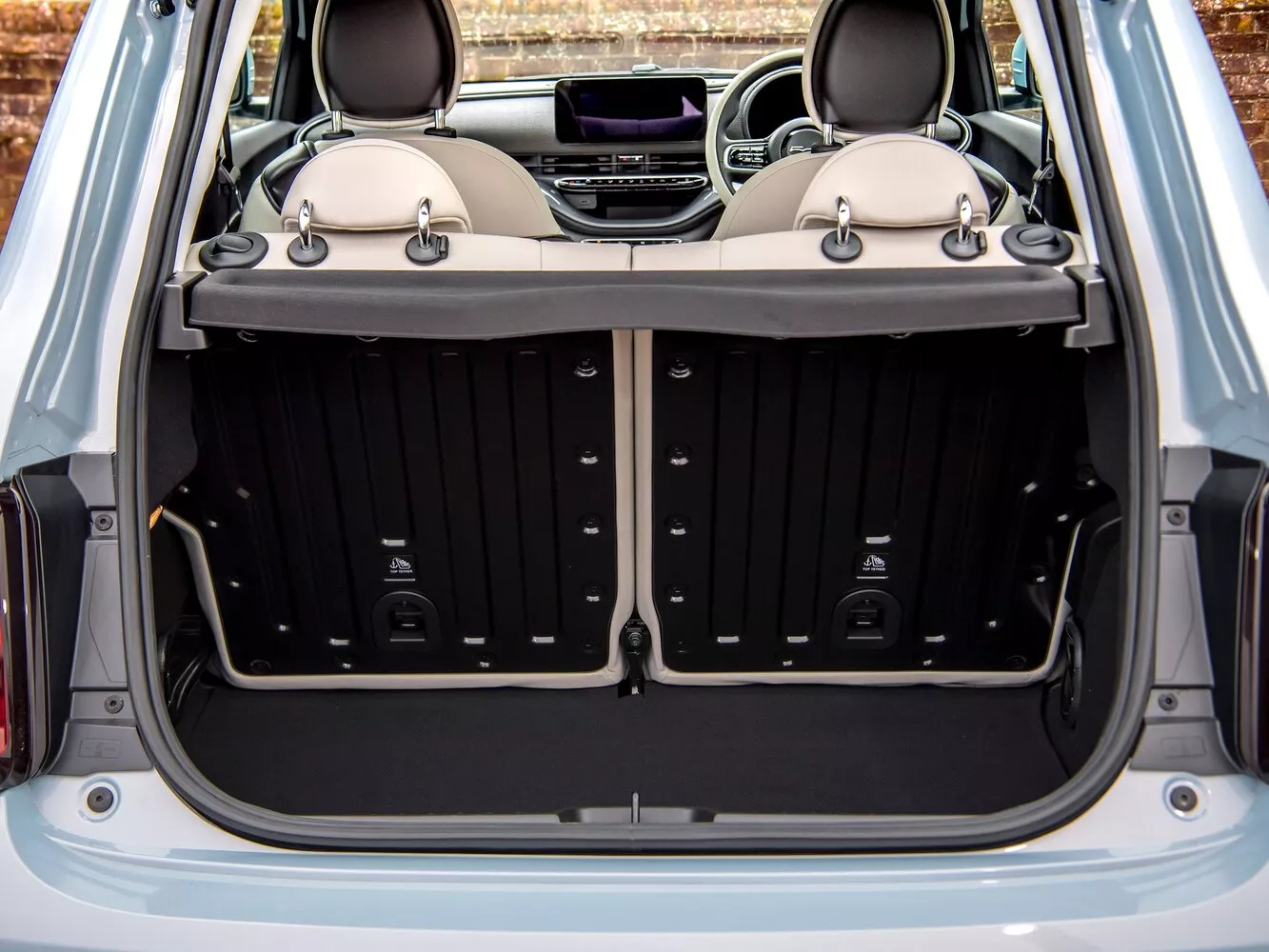 Фото багажника Fiat 500  III 2020 -  2024 
                                            