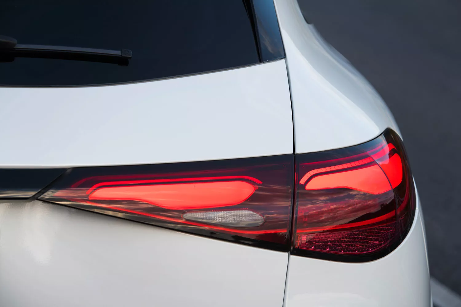 Фото задних фонорей Mercedes-Benz GLC  II (X254) 2022 -  2024 
                                            