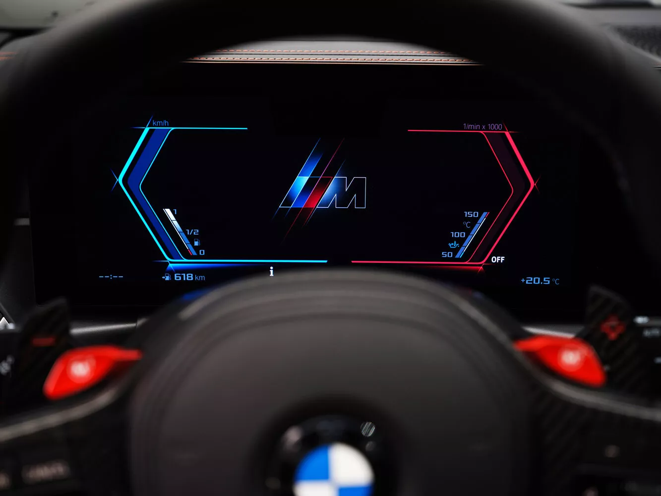 Фото приборной панели BMW M3  VI (G80) 2020 -  2024 
                                            