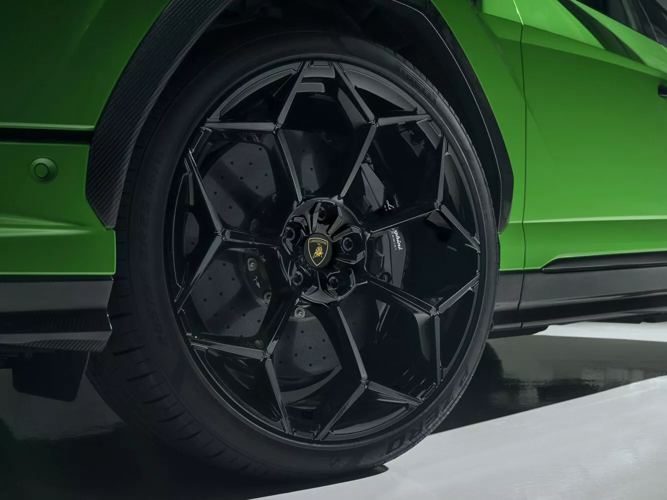Фото дисков Lamborghini Urus Performante I Рестайлинг 2022 -  2024 
                                            