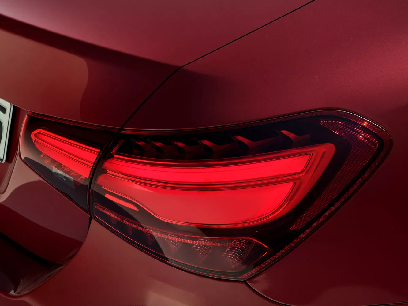 Фото задних фонорей Mercedes-Benz A-Класс  IV (W177) Рестайлинг 2022 -  2024 
                                            