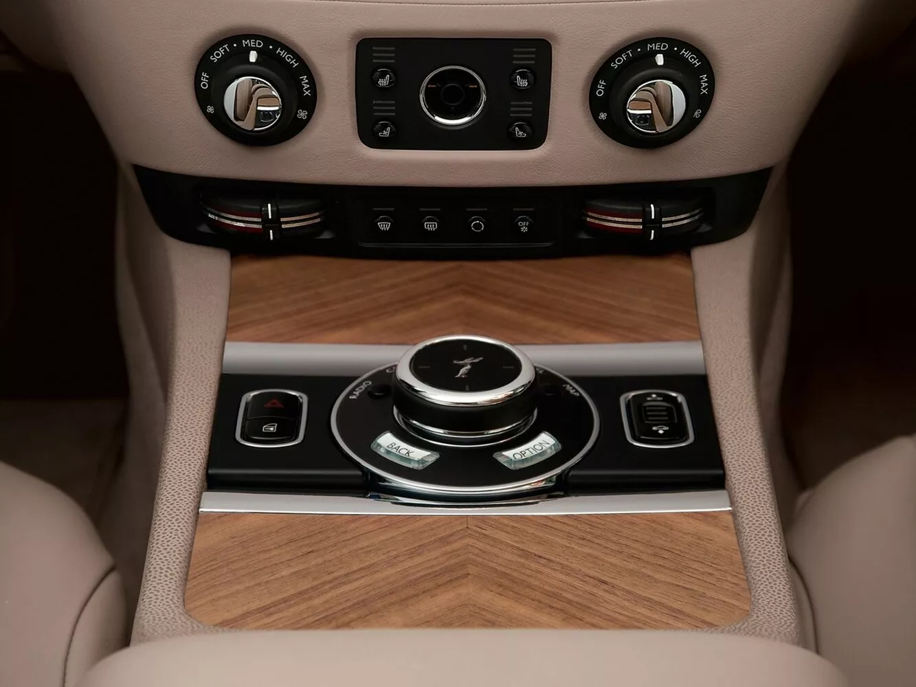 Фото интерьера Rolls-Royce Wraith   2013 -  2024 
                                            