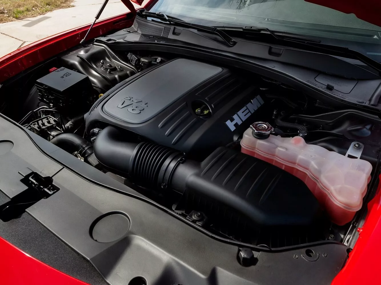 Фото интерьера Dodge Charger  VI (LD) Рестайлинг 2014 -  2024 
                                            