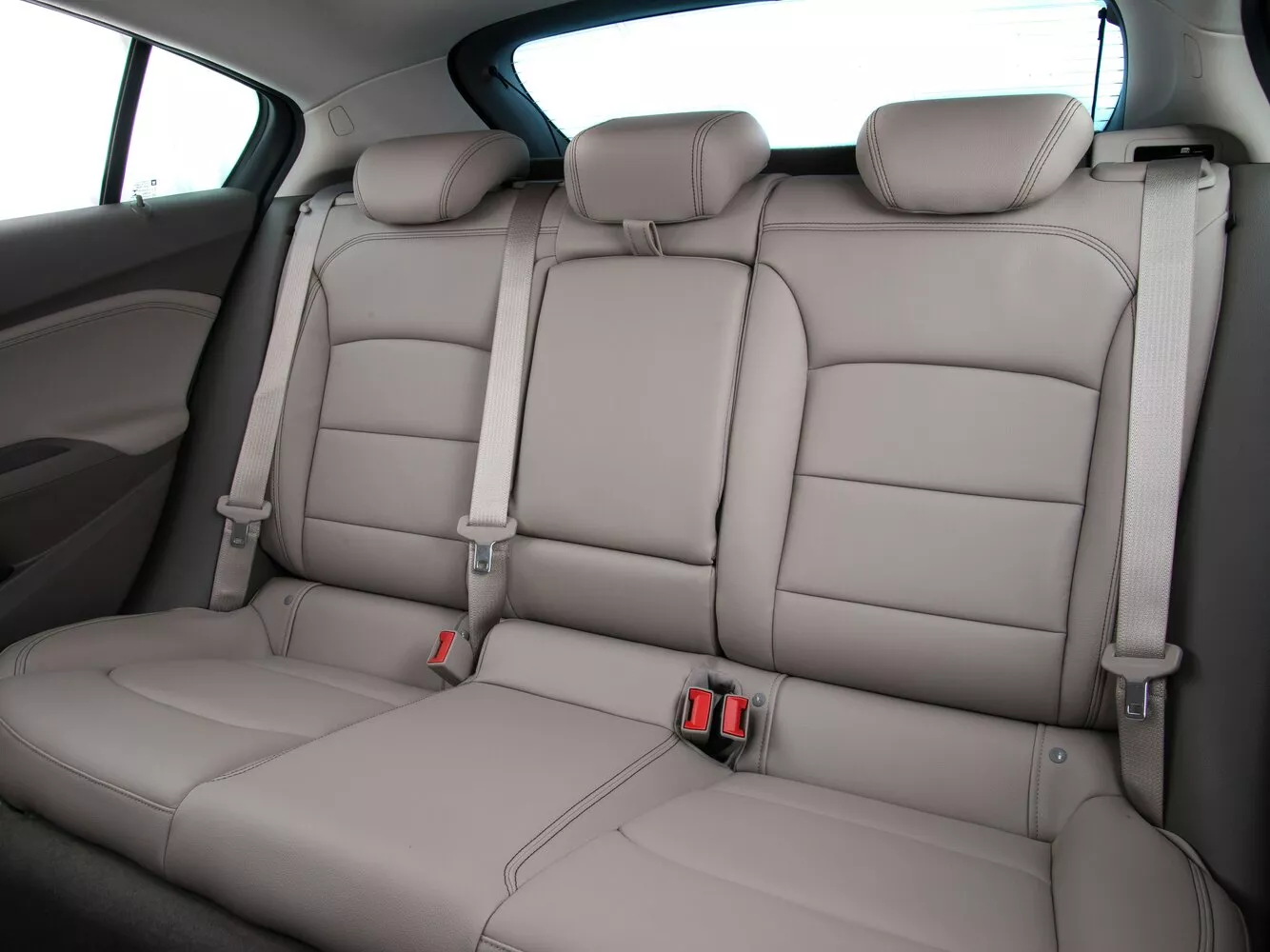 Фото сидений Chevrolet Cruze  II 2015 -  2024 
                                            