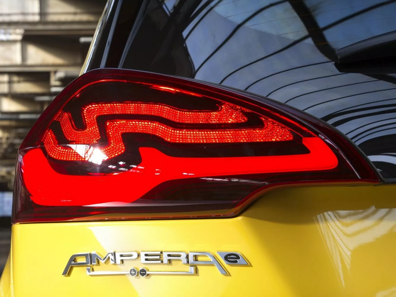 Фото задних фонорей Opel Ampera  II 2017 -  2024 
                                            