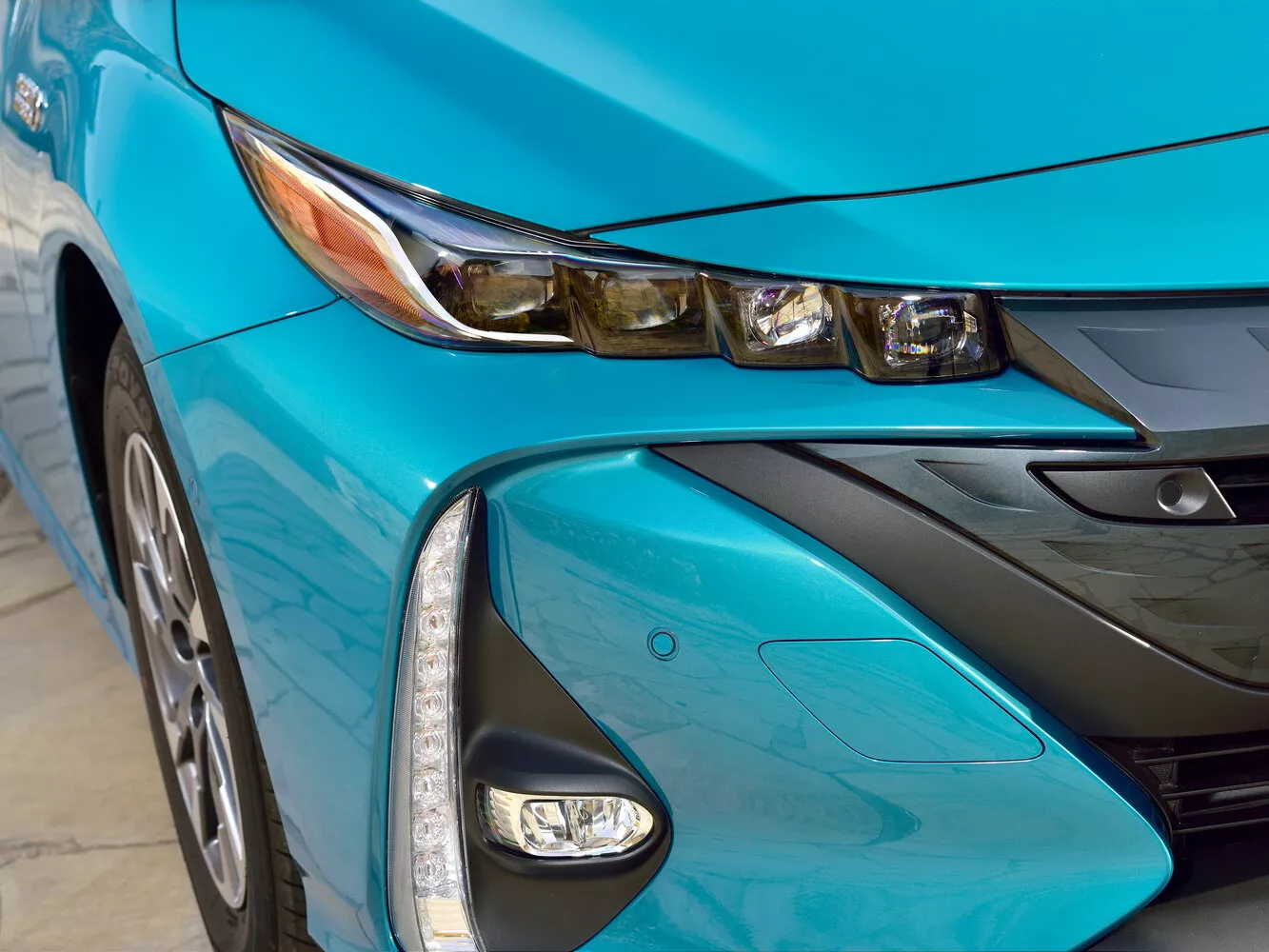 Фото зеркал Toyota Prius PHV ZVW52 IV (XW50) 2015 -  2024 
                                            