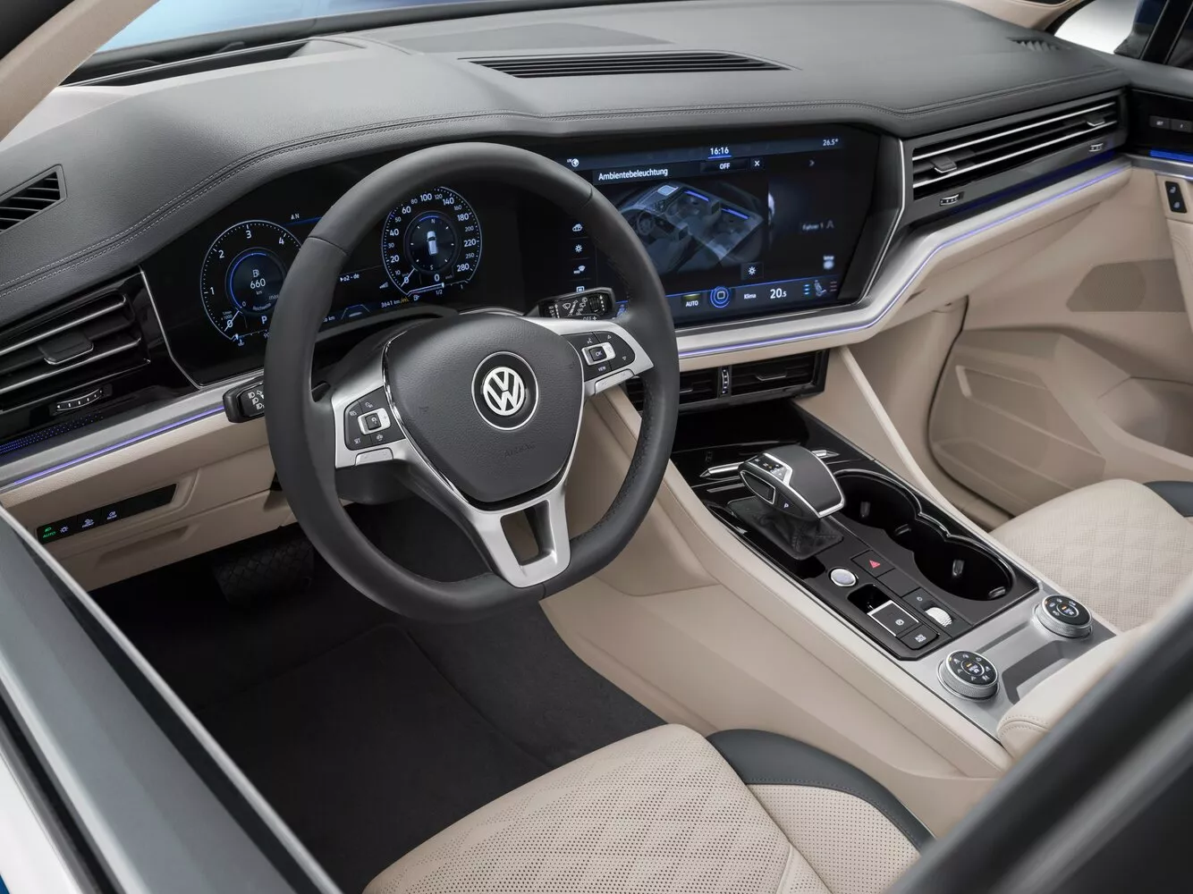Фото места водителя Volkswagen Touareg  III 2018 -  2024 
                                            