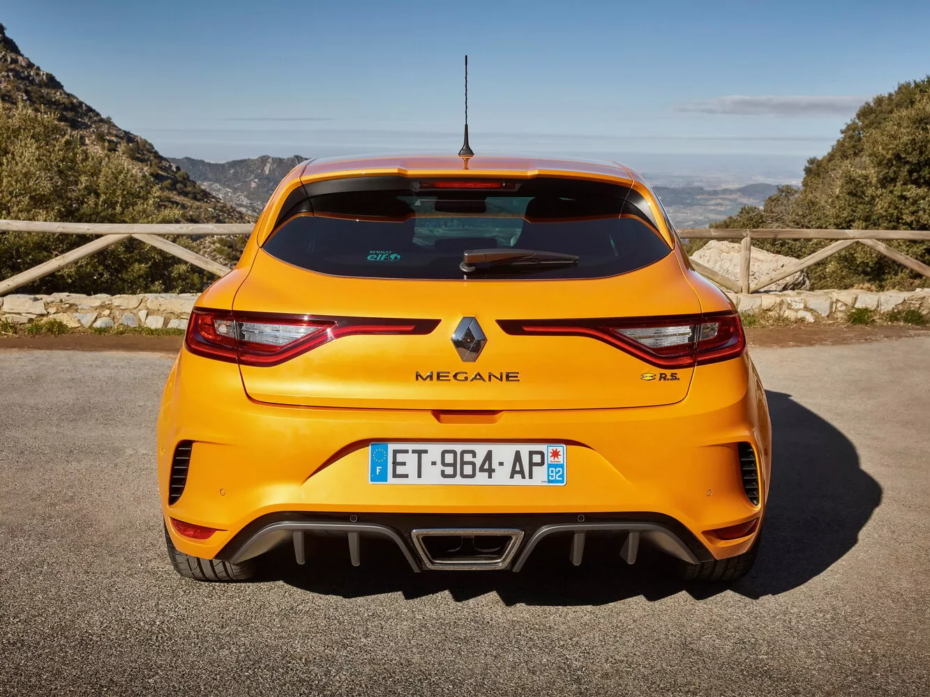 Фото сзади Renault Megane RS  IV 2018 -  2024 
                                            