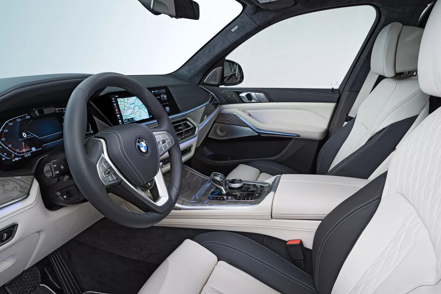 Фото места водителя BMW X7  I (G07) 2019 -  2024 
                                            