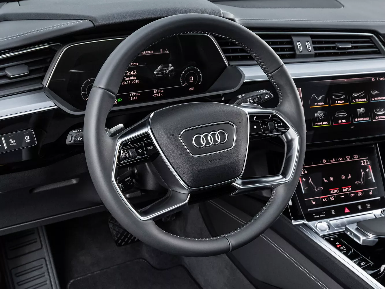 Фото рулевого колеса Audi e-tron  I 2018 -  2024 
                                            