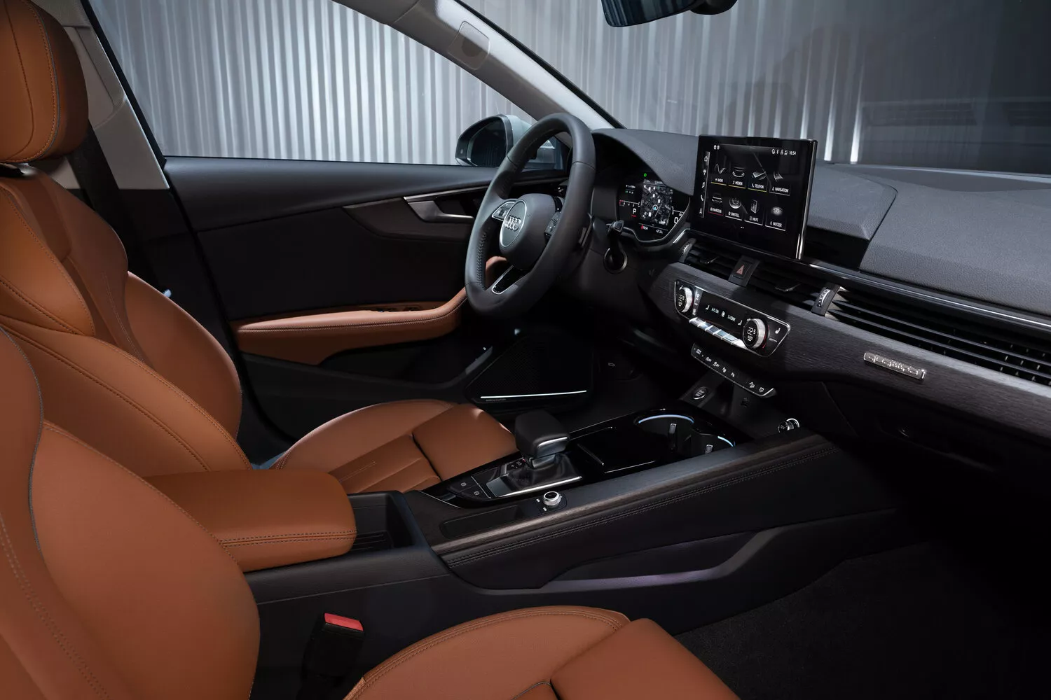 Фото салона спереди Audi A4 allroad  V (B9) Рестайлинг 2019 -  2024 
                                            