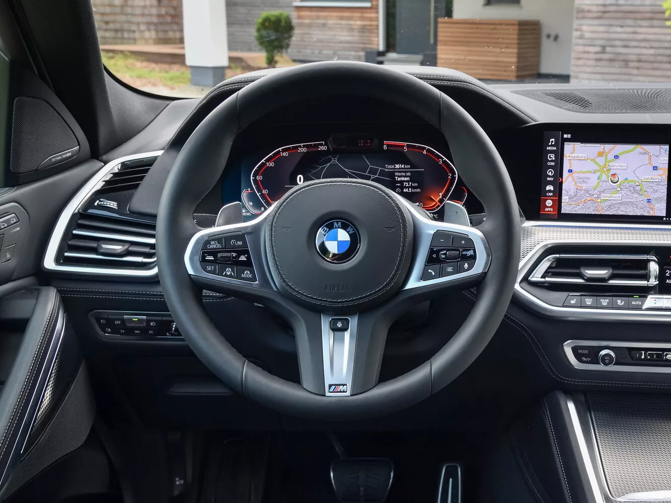 Фото рулевого колеса BMW X6  III (G06) 2019 -  2024 
                                            
