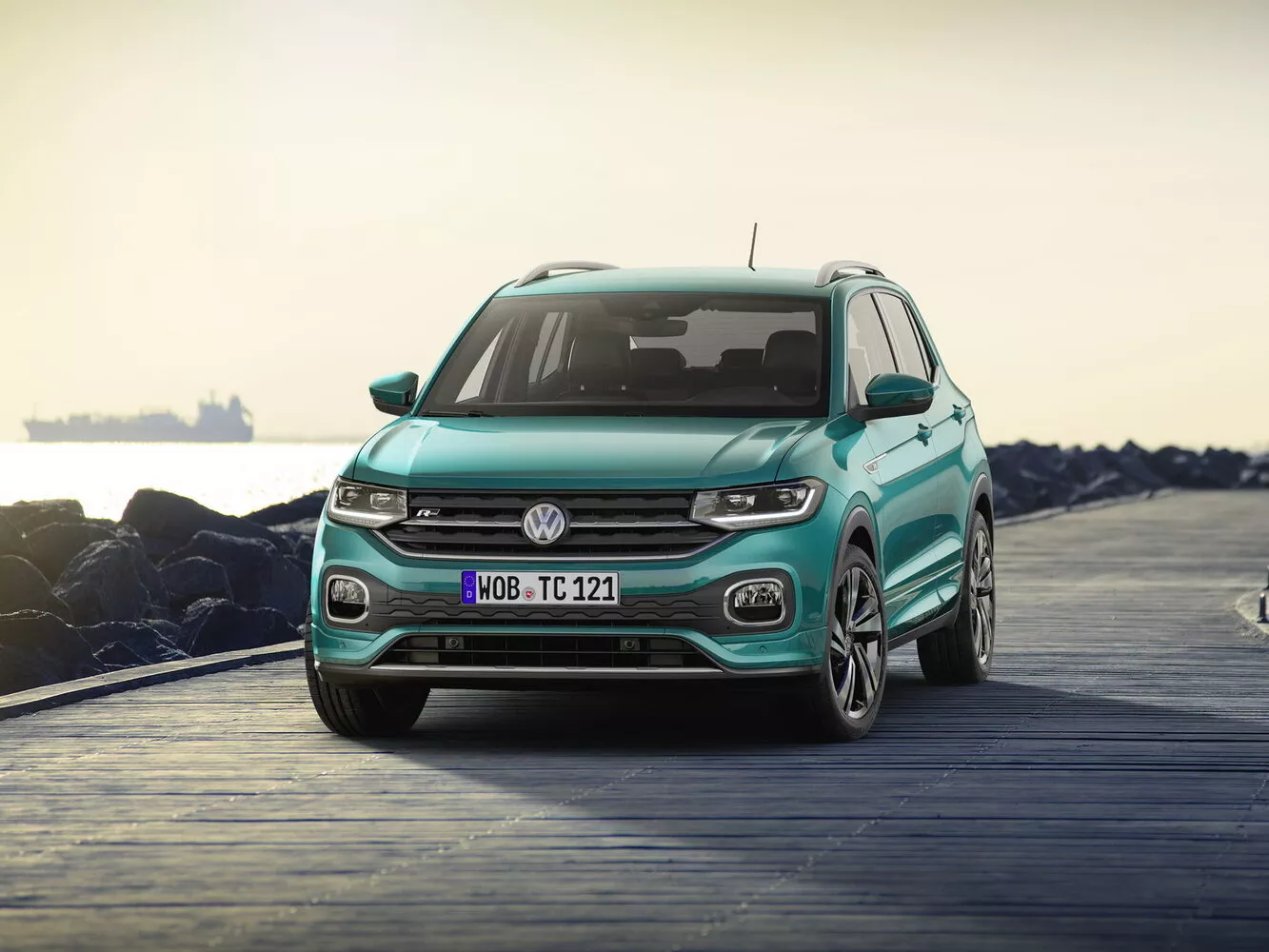 Фото спереди Volkswagen T-Cross  I 2018 -  2024 
                                            