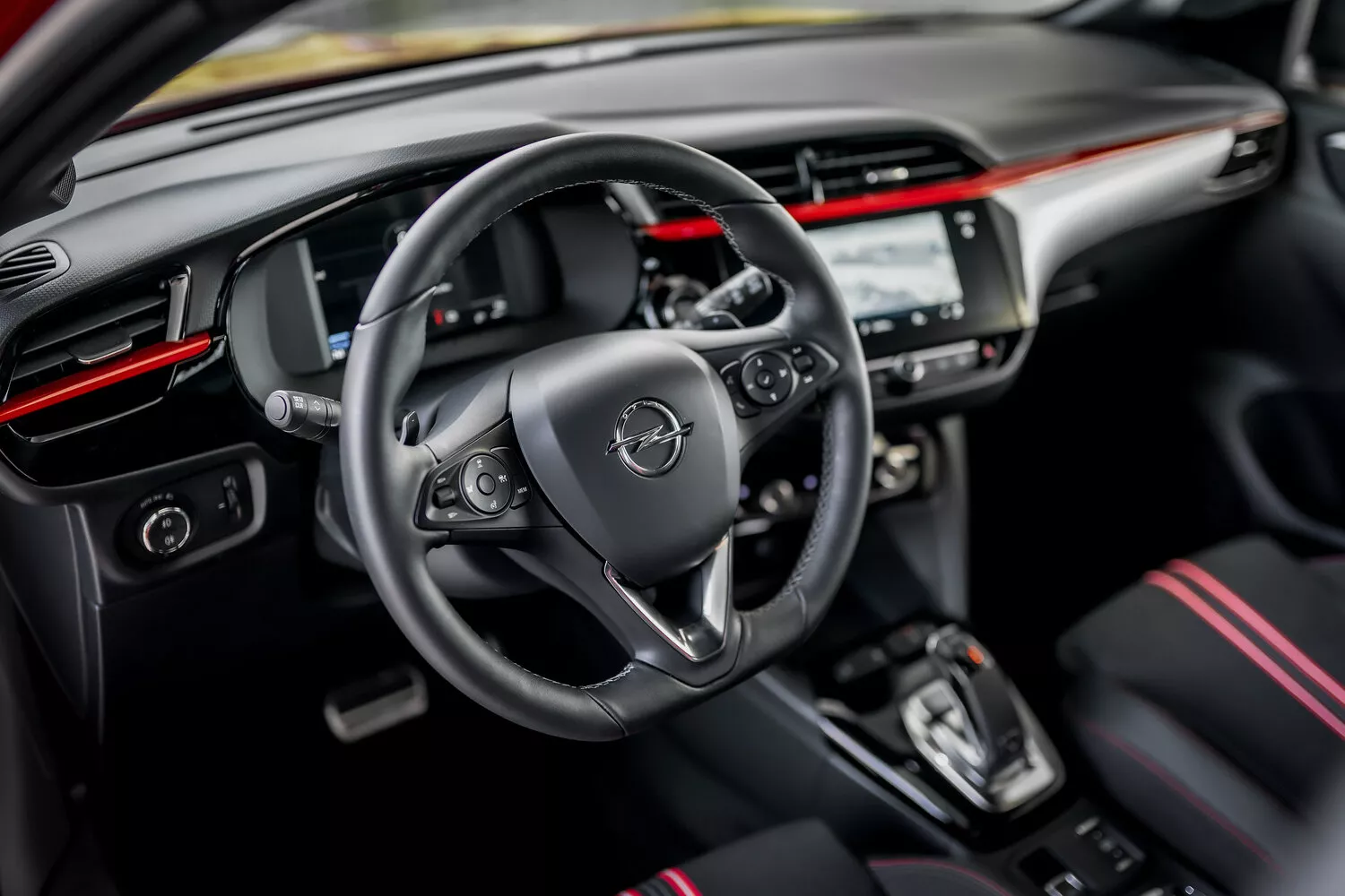 Фото места водителя Opel Corsa  F 2019 -  2024 
                                            