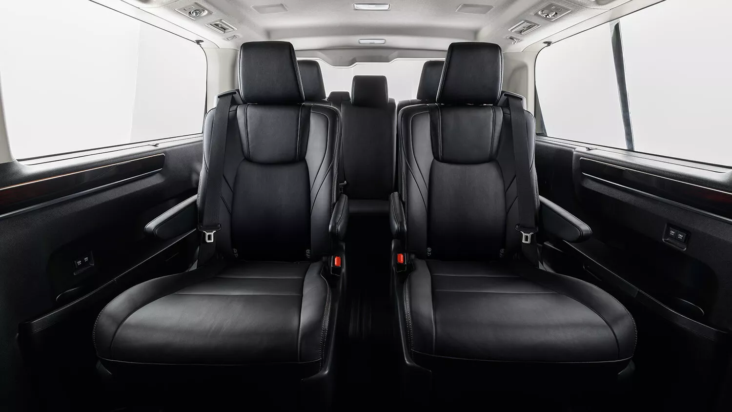 Фото сидений Toyota HiAce  H300 2019 -  2024 
                                            