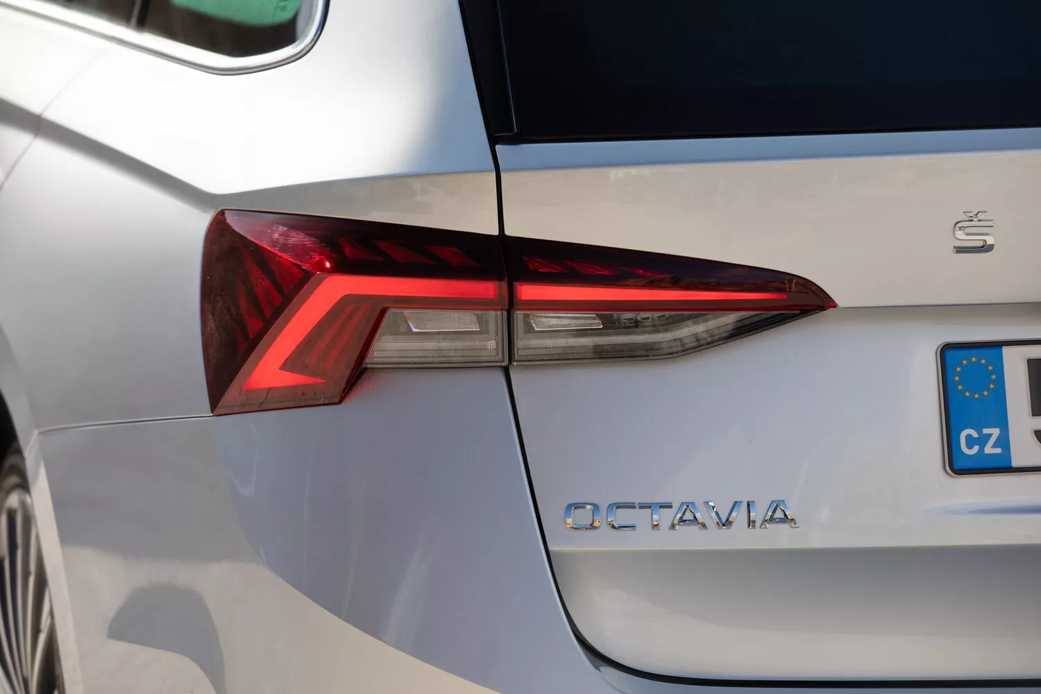 Фото задних фонорей Skoda Octavia  IV (A8) 2019 -  2024 
                                            