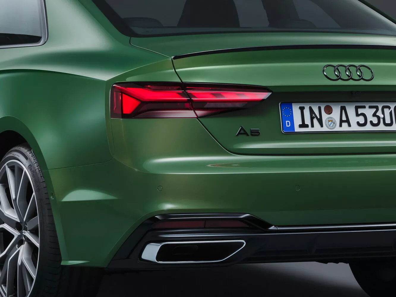 Фото задних фонорей Audi A5  II (F5) Рестайлинг 2019 -  2024 
                                            
